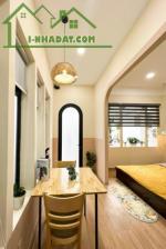 Cho thuê phòng studio- nội thất hiện đại- cửa sổ lớn ngay gần ngã tư hàng xanh - đường bùi đình túy, phường 12, quận bình thạnh, hồ chí minh