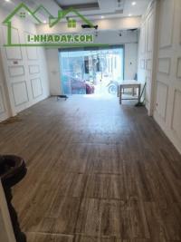 Cho thuê nhà mặt phố tầng 1 số 107 phố hoàng ngân, phường nhân chính, quận cầu giấy, hà - đường hoàng ngân, phường nhân chính, quận thanh xuân, hà nội