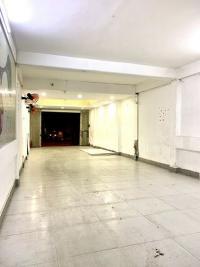 Cho thuê mặt bằng 180m2 mặt tiền quốc lộ 13. p26. gía chỉ 11tr/th. - quốc lộ 13, phường 26, quận bình thạnh, tphcm