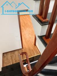 Cho thuê nhà phố hào nam đống đa 30m2 thông sàn gỗ 5t giá: 16 triệu - phố hào nam, phường cát linh, quận đống đa, hà nội