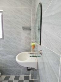 Chính chủ cho thuê nhà mới (1 trệt,1 lầu), 2 phòng ngủ, 2 vệ sinh, gần cầu long kiển - huyện nhà bè