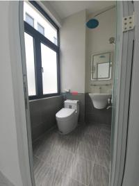 Cho thuê văn phòng 5 tầng 235m2 thang máy giá 25tr - địa chỉ: đường nguyễn xiển, phường long bình, quận 9, hồ chí minh