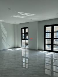 Vinhomes – nhà phố nguyên căn, giá 15tr/tháng, có máy lạnh. liên hệ: 0933.777.844 - địa chỉ: đường nguyễn xiển, phường long bình, quận 9, hồ chí minh