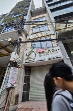 Cho thuê nhà lạc long quân cạnh công viên nước hồ tây 5 tầng đủ vào ở ngay - cầu giấy - hà nội