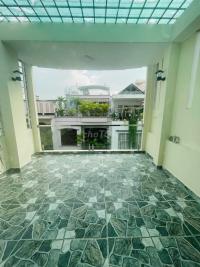 Nhà mới xây hxh thích quảng đức thông hẻm 120 và phạm văn đồng 25tr - quận phú nhuận