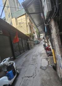 Cho thuê kiểu nhà biệt thự có sân 105m2 x 3,5 tầng ở làm văn phòng, bán hàng online - cầu giấy - hà nội