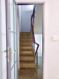 Chdv 40m2 biệt lập, 01 phòng ngủ, bếp ngăn riêng, nt cơ bản, free gửi xe, giáp quận 10 - địa chỉ: đường đặng lộ, phường 7, quận tân bình, hồ chí minh