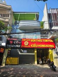 Cho thuê gấp 8x16m2 mặt tiền bàu cát 1 khu sân bay, 3 lầu, máy lạnh chỉ 49tr - bàu cát 1, phường 14, quận tân bình, tphcm